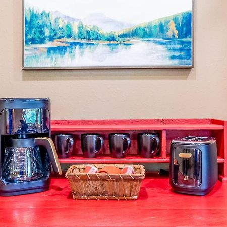 Apartmán Cardinals Crest Glenville Exteriér fotografie